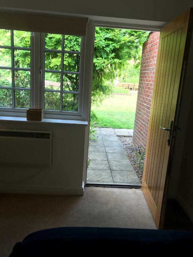 Garden Room Wallingford Exterior photo