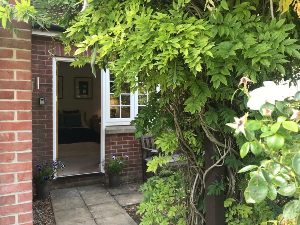 Garden Room Wallingford Exterior photo